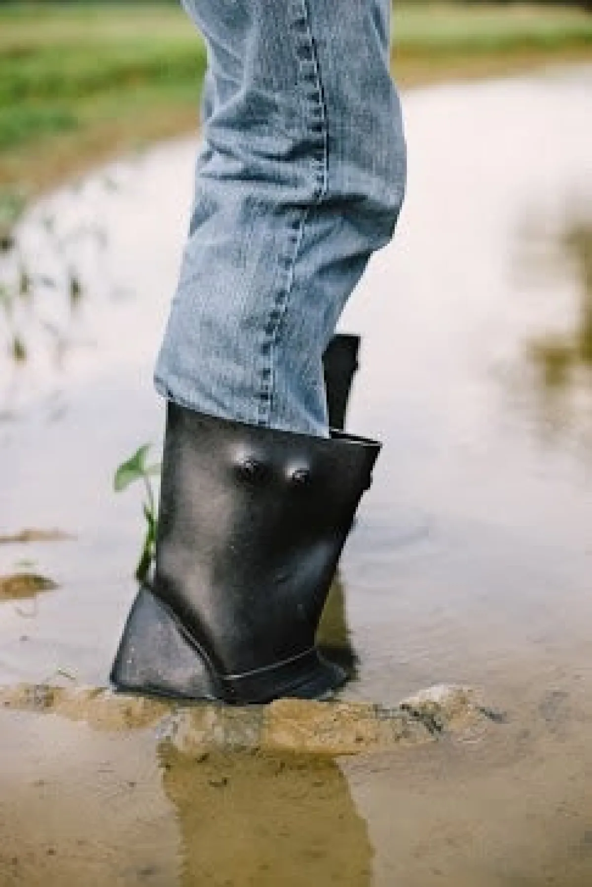 Rubber And Insulated Boots|Funny Tee Shirts*XLfeet Inc. TREDS 17” Rubber Concrete Boot, Overboot
